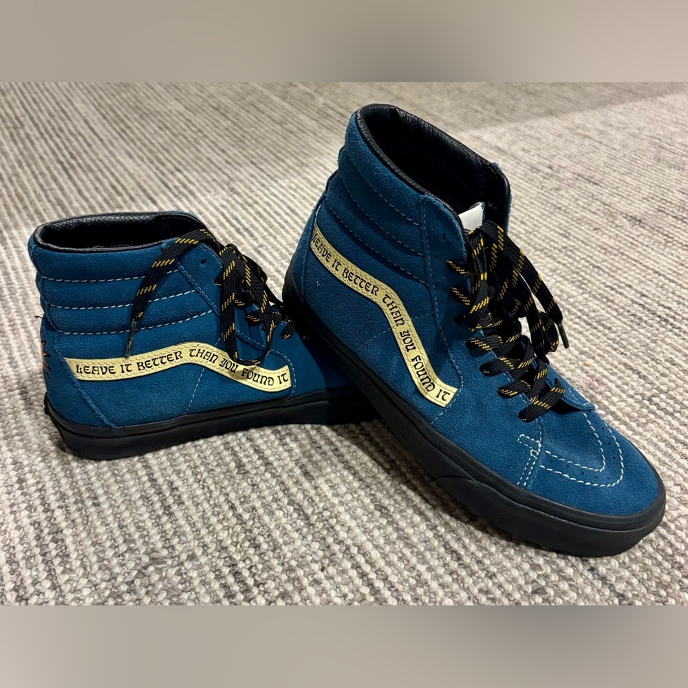 Vans Limited Edition Women’s Parks Project High Top Sneakers- Size 7.5